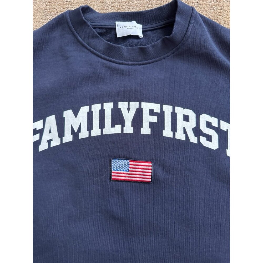Family First Milano Navy Blue Crewneck  Sweatshirt American USA Flag S Italy - Picture 9 of 9